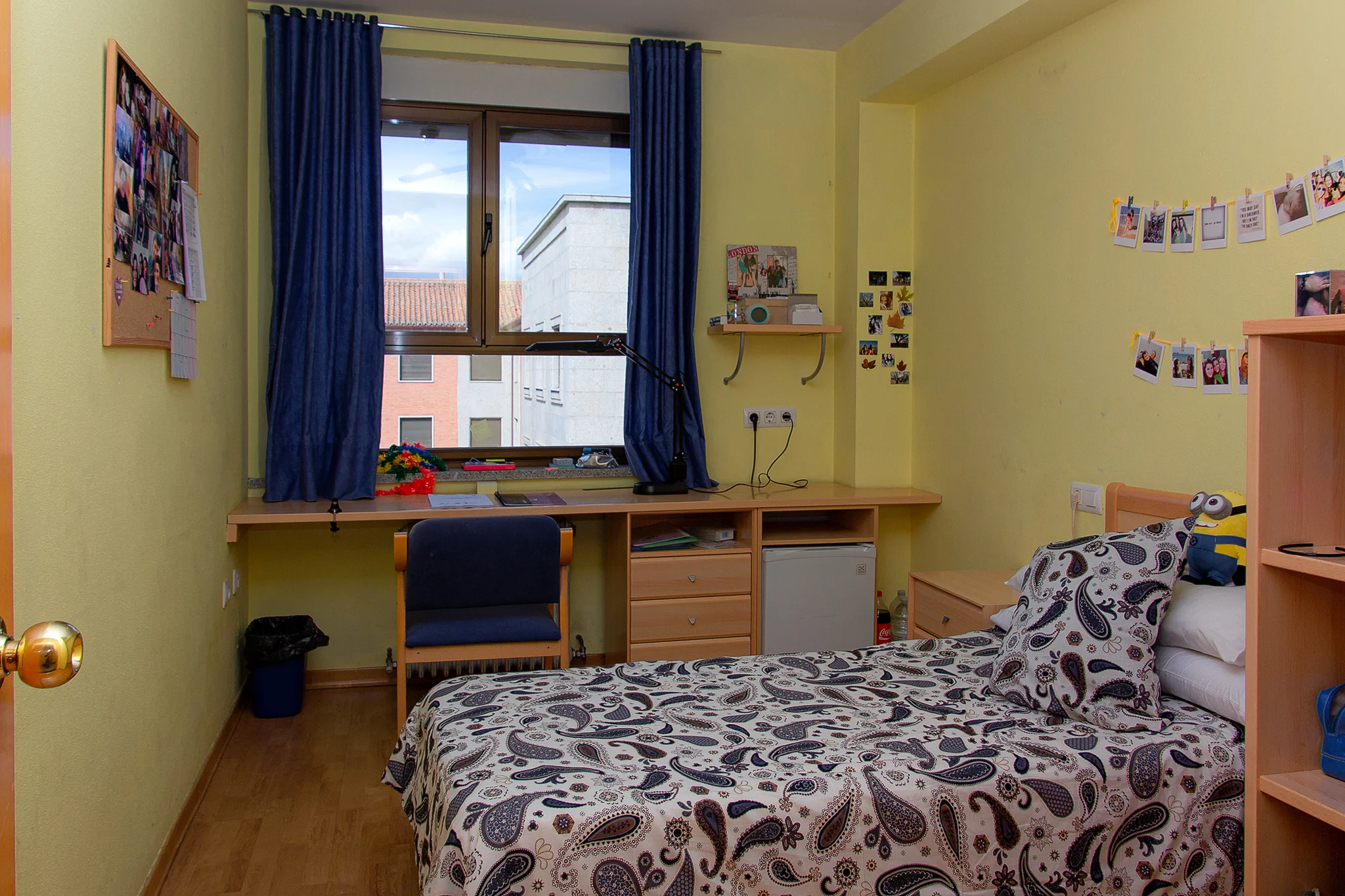 Habitación individual en Residencia Universitaria de Salamanca